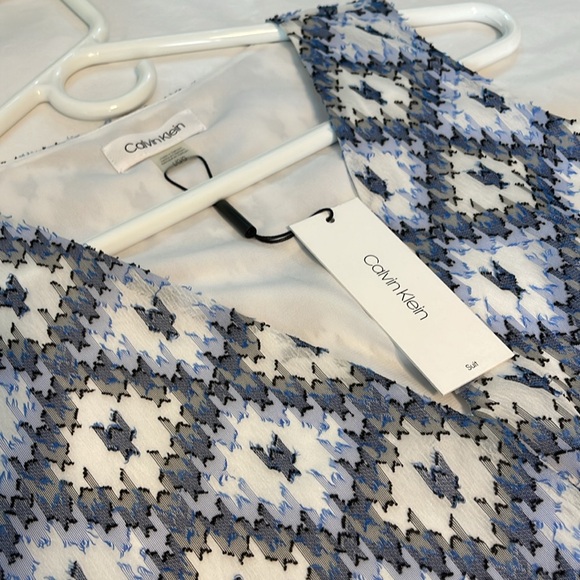 Calvin Klein V-neck sleeveless flowy top size large new with tags - Picture 6 of 9